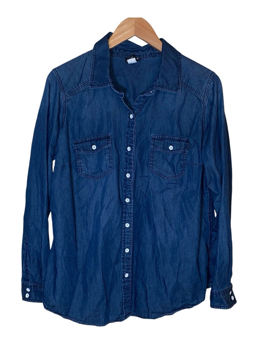 Torrid Women’s Size 00 (size 10) Blue Denim Button-Up Shirt Long Sleeve Pocket